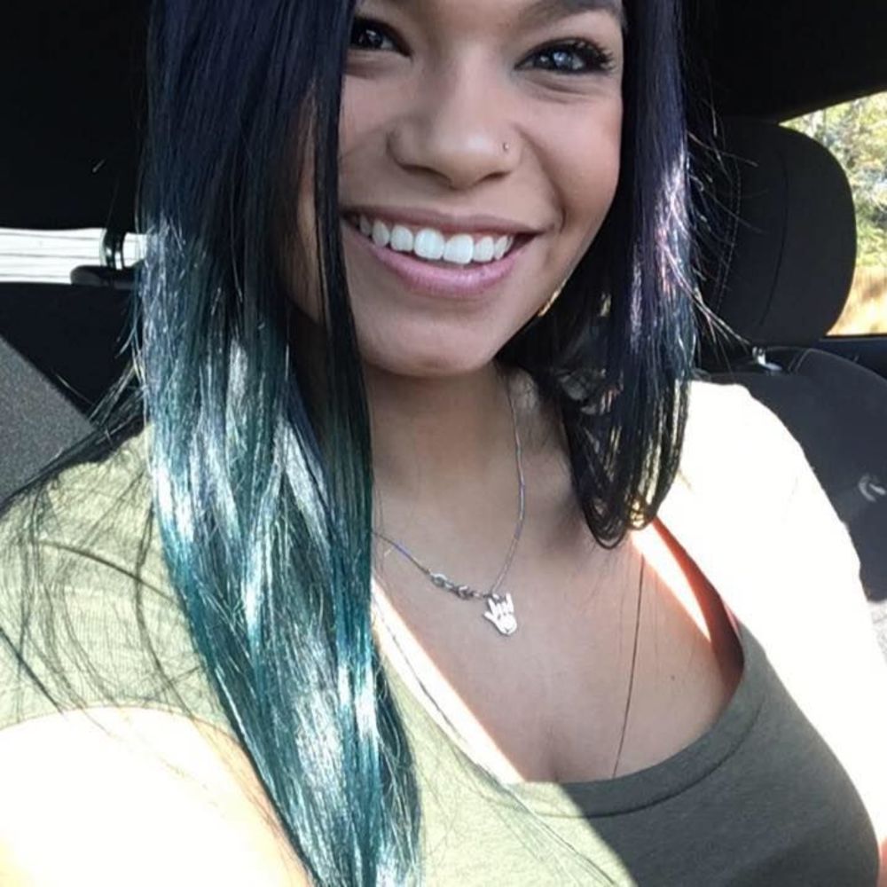 Meet your Posher, Alyssa